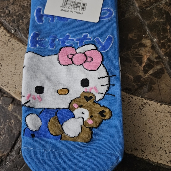 5 pair bundle of no show hello kitty socks adult sizes 9-11 variety NWT - Picture 4 of 7